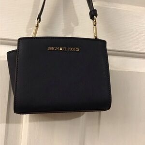 Michael Kors Elegant Black Crossbody Bag